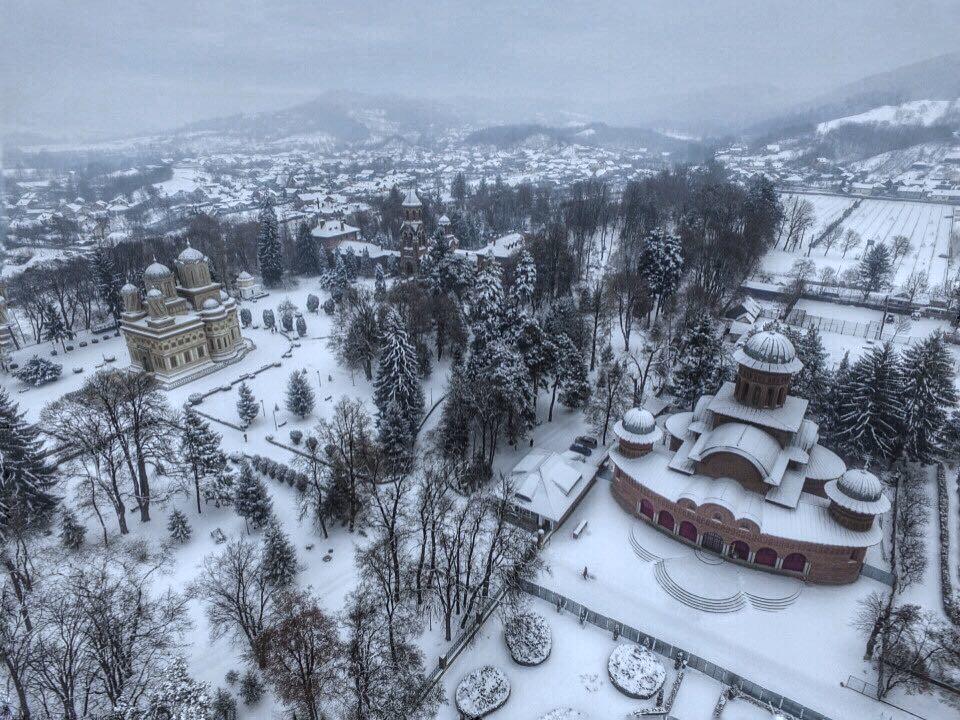 Villa Vila Hubertus à Curtea de Argeş Extérieur photo